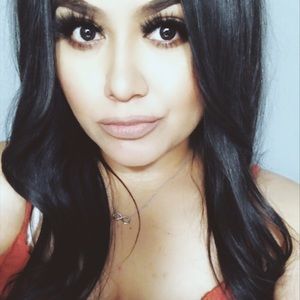 Meet your Posher, Sonia